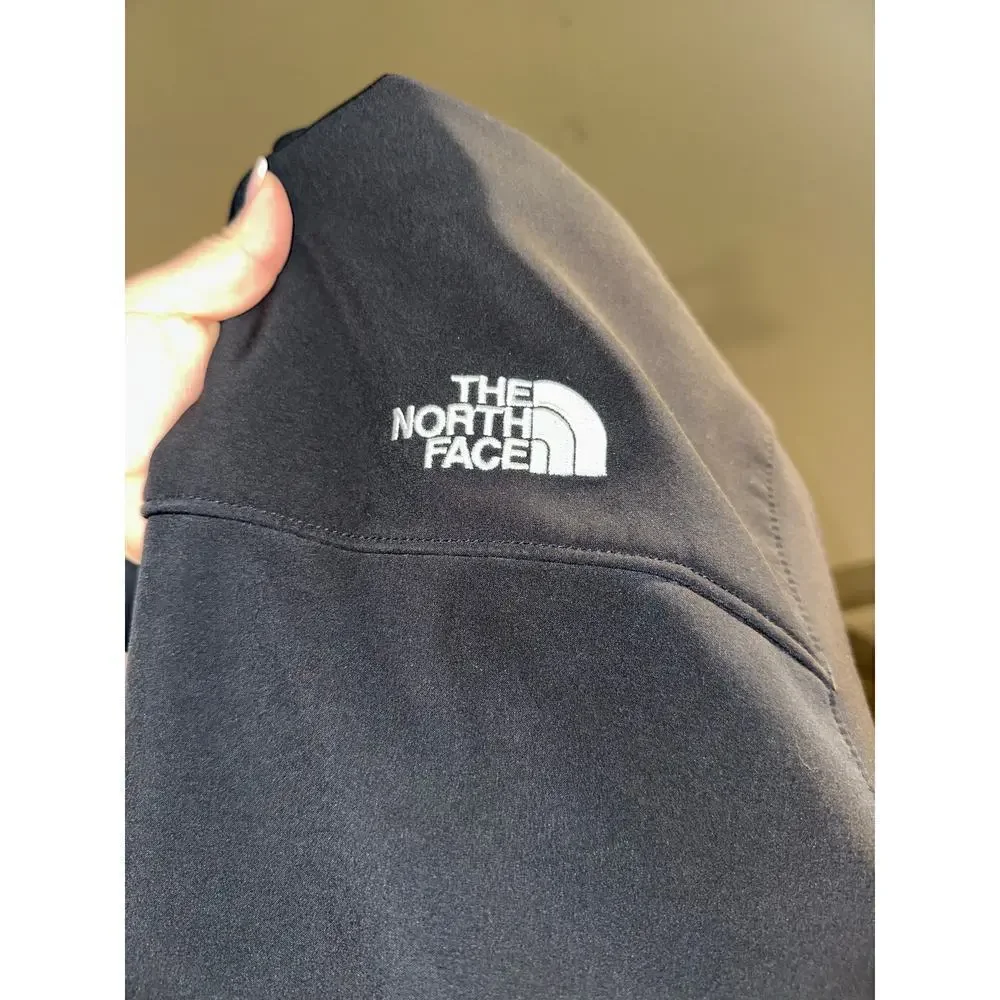 The north face men's light weight jacket size m